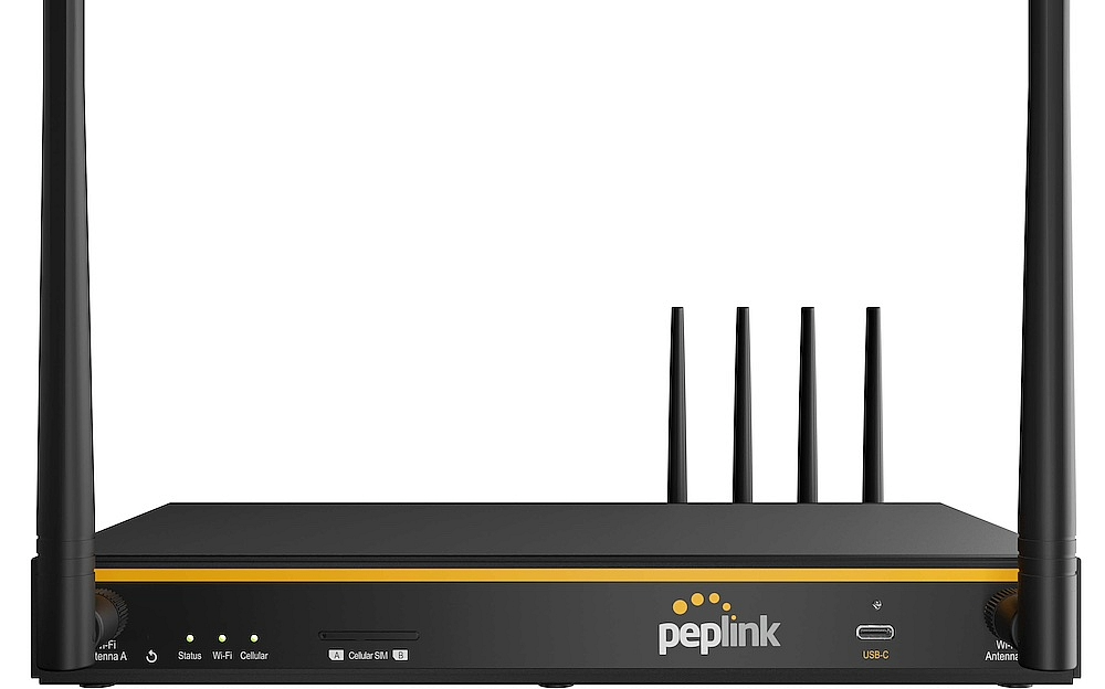 Peplink B One 5G (dual WAN, 5G and WiFi for offices / fixed-site)